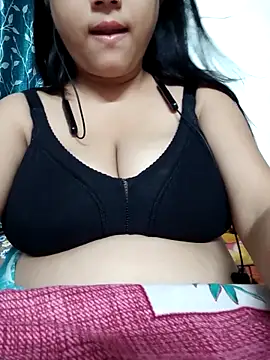 strip mayuri online show from 14, 4, 2026