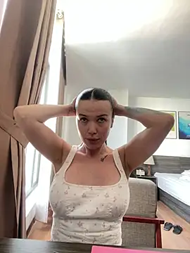 Snapshot of AmeliaLotuss chatting on 10, 4, 2026 AmeliaLotuss online show from 10, 4, 2026