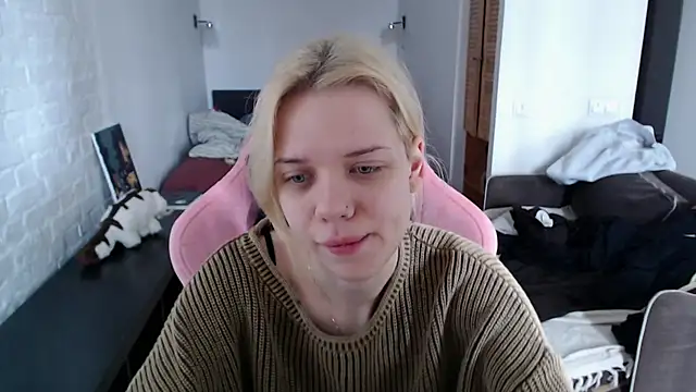TenderChloe online show from 5, 4, 2026