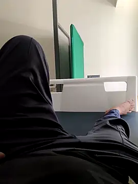 B S0051 online show from 23, 4, 2026