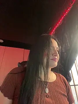 Snapshot of Alessia_Peach chatting on 1, 4, 2026 Alessia Peach online show from 1, 4, 2026