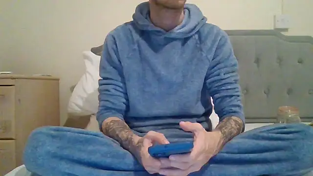 Snapshot of feetlovrr94 chatting on 27, 3, 2026 feetlovrr94 online show from 27, 3, 2026