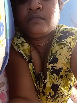 Snapshot of Curvy_Divaa chatting on 27, 5, 2026 Curvy Divaa online show from 27, 5, 2026