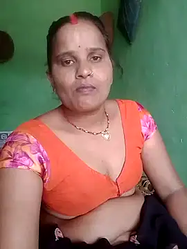 Snapshot of Shivani09900 chatting on 5, 6, 2026 Shivani09900 online show from 5, 6, 2026