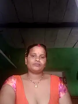 Snapshot of Shivani09900 chatting on 4, 7, 2026 Shivani09900 online show from 4, 7, 2026