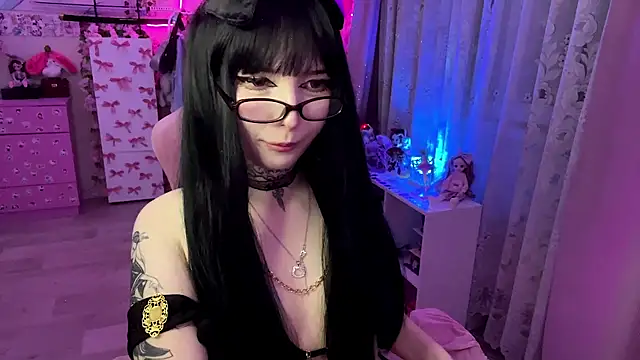 ToxiraLuneX online show from 30, 4, 2026