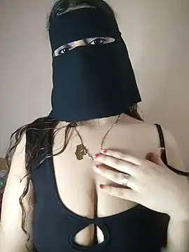 Snapshot of Yasmin_Oh chatting on 16, 6, 2026 Yasmin Oh online show from 16, 6, 2026