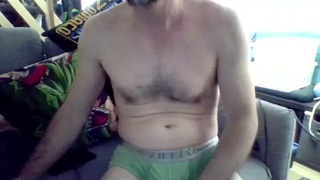 Snapshot of ACruoreX chatting on 7, 5, 2026 ACruoreX online show from 7, 5, 2026