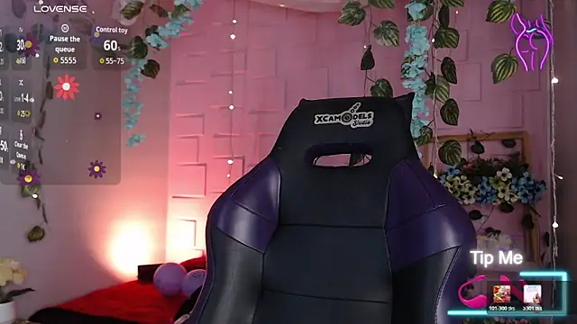 eyes moonn online show from 1, 4, 2026