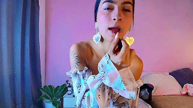 Daphne Rosse online show from 14, 5, 2026