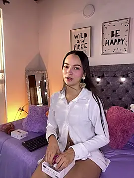 Daphne Rosse online show from 25, 7, 2026