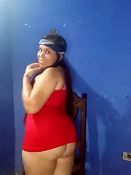 Snapshot of alexandra-queen chatting on 5, 5, 2026 alexandra-queen online show from 5, 5, 2026