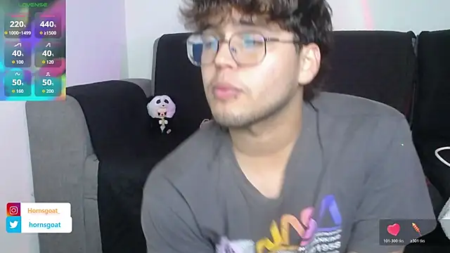 Snapshot of hornsgoat_ chatting on 31, 3, 2026 hornsgoat online show from 31, 3, 2026