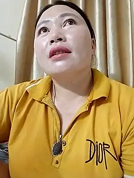 Lily Daisy online show from 30, 3, 2026