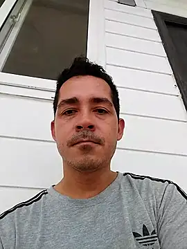 Gabriel leon33 online show from 30, 6, 2026