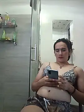 Snapshot of HornyKerujieTrans chatting on 28, 5, 2026 HornyKerujieTrans online show from 28, 5, 2026