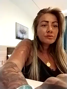 Exotic ParisX online show from 26, 3, 2026