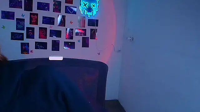 Snapshot of Butterfly_Milly chatting on 11, 4, 2026 Butterfly Milly online show from 11, 4, 2026