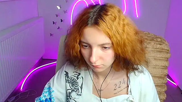 Snapshot of Butterfly_Milly chatting on 27, 6, 2026 Butterfly Milly online show from 27, 6, 2026