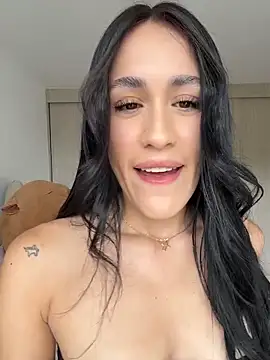 SerenaFox  online show from 23, 4, 2026