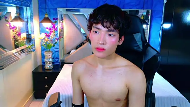 IsaacNovaa online show from 28, 3, 2026