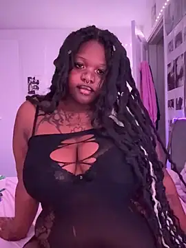 Nyla xox online show from 7, 5, 2026