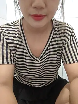 xinhxinh-cute online show from 7, 4, 2026