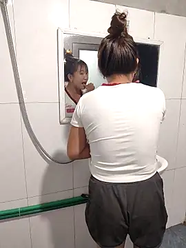 xinhxinh-cute online show from 14, 4, 2026