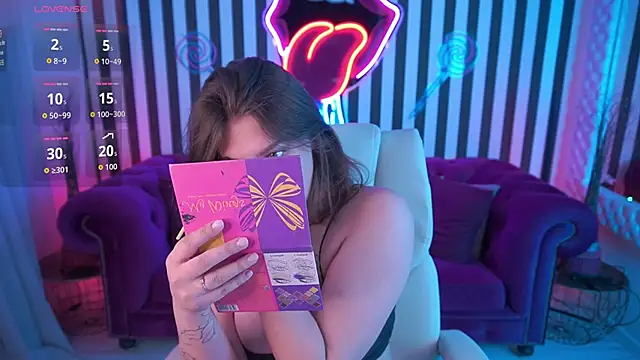 HeyKitten online show from 25, 4, 2026