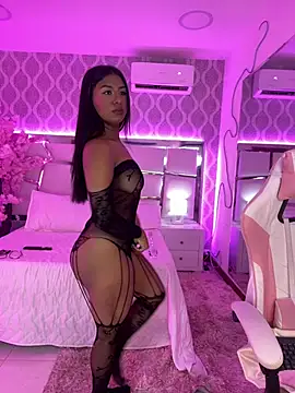 Daphnie Foxx online show from 22, 4, 2026