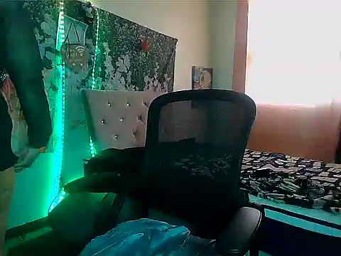 Fetishjoiqueen online show from 3, 4, 2026