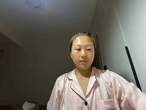 Snapshot of tutu512 chatting on 20, 6, 2026 tutu512 online show from 20, 6, 2026