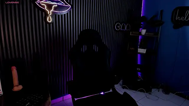 Luna roose1 online show from 28, 4, 2026