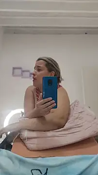  JuliethSexy  online show from 11, 5, 2026