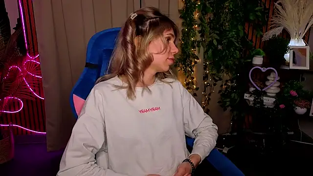 DebbieCobb online show from 28, 3, 2026