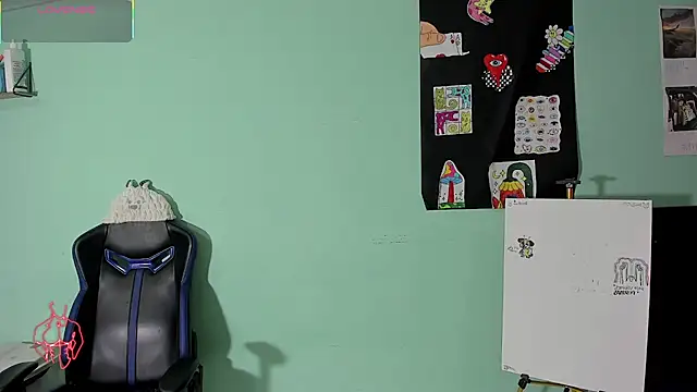 TYLERhHOT2005 online show from 25, 4, 2026