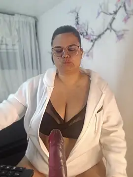 Snapshot of Angex_ chatting on 7, 6, 2026 Angex online show from 7, 6, 2026