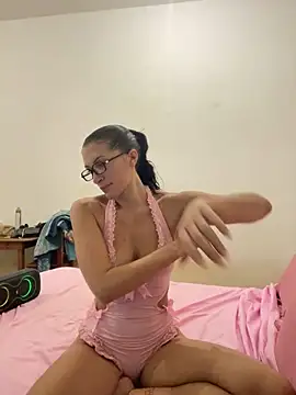 Snapshot of kimberlysnow11 chatting on 2, 6, 2026 kimberlysnow11 online show from 2, 6, 2026