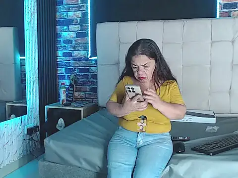 mialuna303av online show from 27, 3, 2026