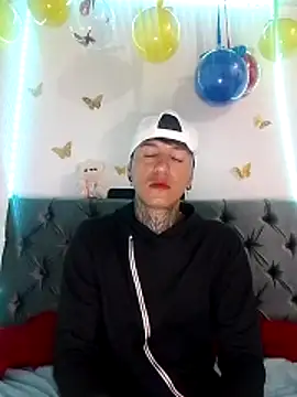 ANDRES URRIETA online show from 6, 4, 2026