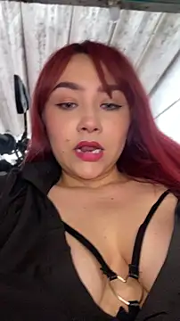 Snapshot of SweetLittleRed chatting on 16, 4, 2026 SweetLittleRed online show from 16, 4, 2026