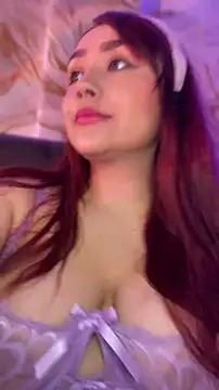 Snapshot of SweetLittleRed chatting on 6, 6, 2026 SweetLittleRed online show from 6, 6, 2026