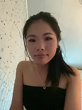 Snapshot of Mi-Lani chatting on 31, 3, 2026 Mi-Lani online show from 31, 3, 2026