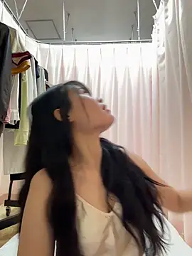 Snapshot of Naked-xx chatting on 25, 5, 2026 Naked-xx online show from 25, 5, 2026