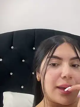 Snapshot of Cami_olarte chatting on 1, 6, 2026 Cami olarte online show from 1, 6, 2026
