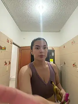 Snapshot of Cami_olarte chatting on 12, 7, 2026 Cami olarte online show from 12, 7, 2026