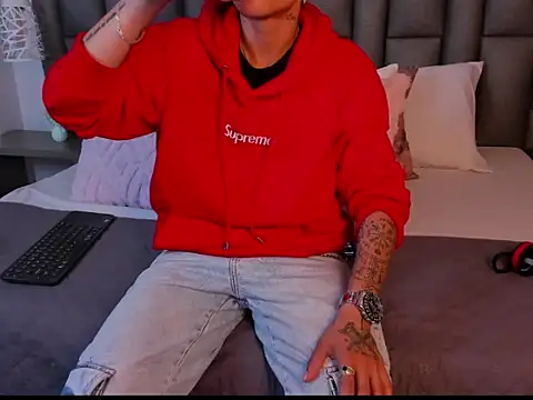 ZoeGrey online show from 11, 4, 2026