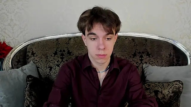 Snapshot of DaveBevy chatting on 10, 4, 2026 DaveBevy online show from 10, 4, 2026