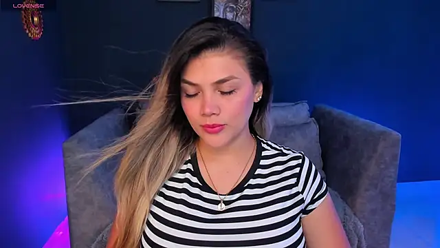 Snapshot of Sofia_Velvetx chatting on 25, 4, 2026 Sofia Velvetx online show from 25, 4, 2026