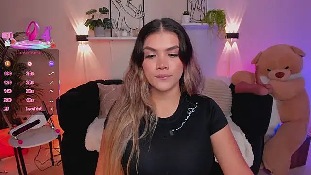 Sofia Velvetx online show from 5, 7, 2026